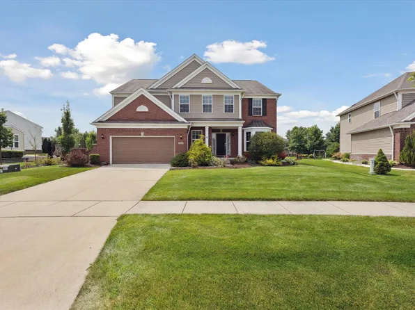 24563 Padstone Dr, South Lyon, MI 48178