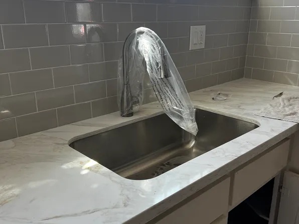 2931 Grand Ave, Huntington Park, CA 90255