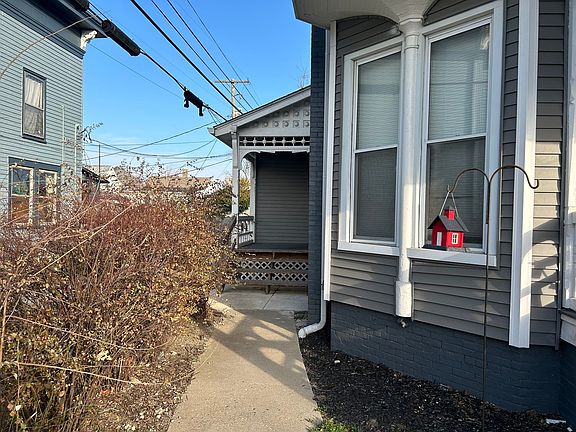 3rd image of 34 E Mechanic St #3