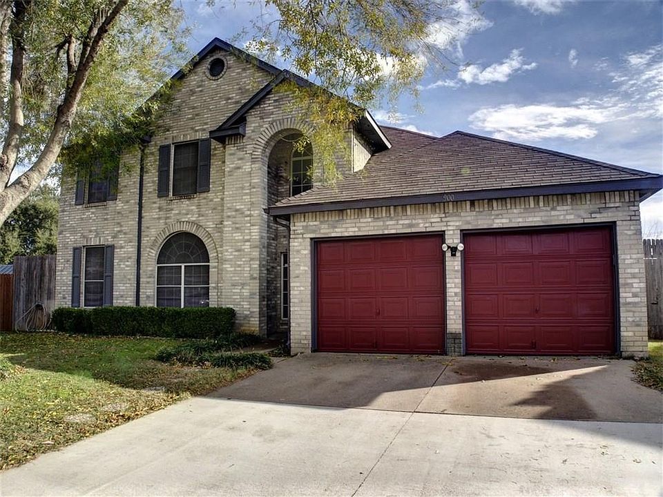 1st image of 900 Tennis Villa Dr