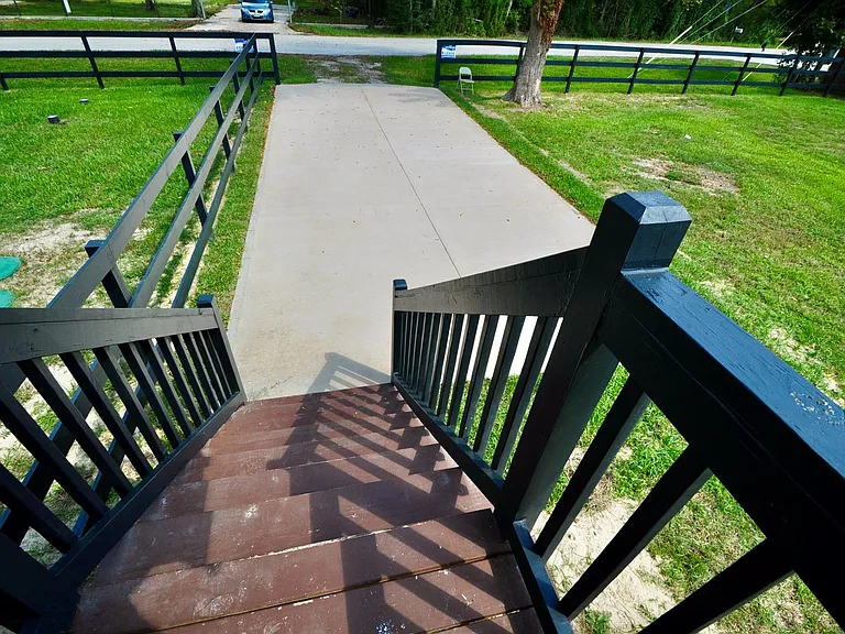 111 Big Deer Dr — Photo 3