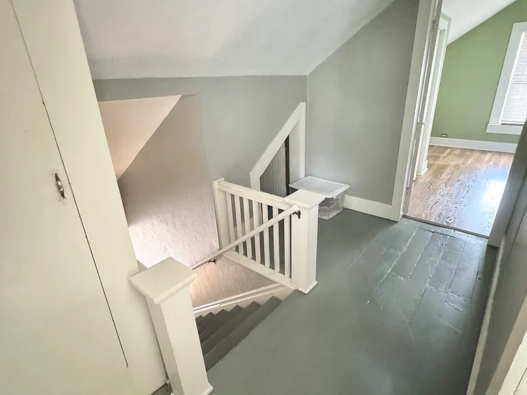 1407 E Madison St — Photo 13