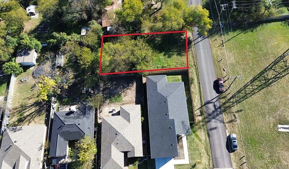 2nd image of 3412 E Frio Dr