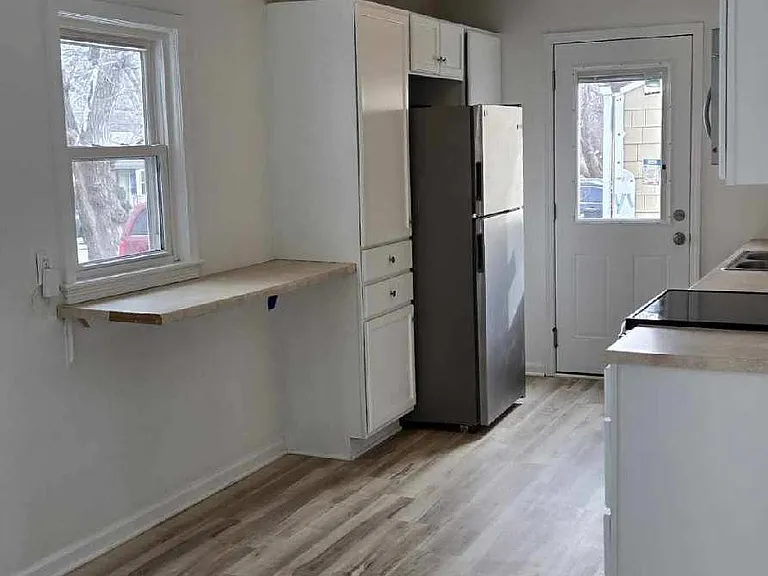 10415 W 56th St — Photo 5