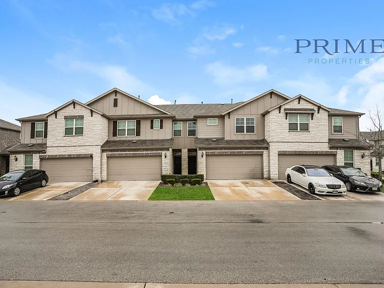 602 Skiff Moth Dr #C — Photo 1