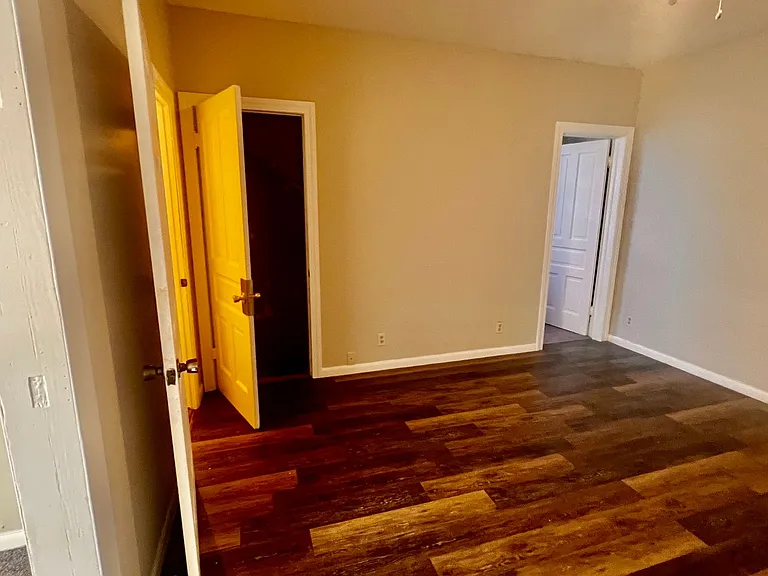 1435 Villa St — Photo 30