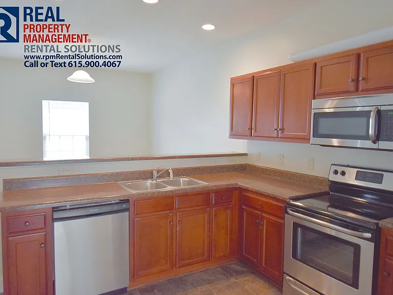 337 Rowlette Cir — Photo 8