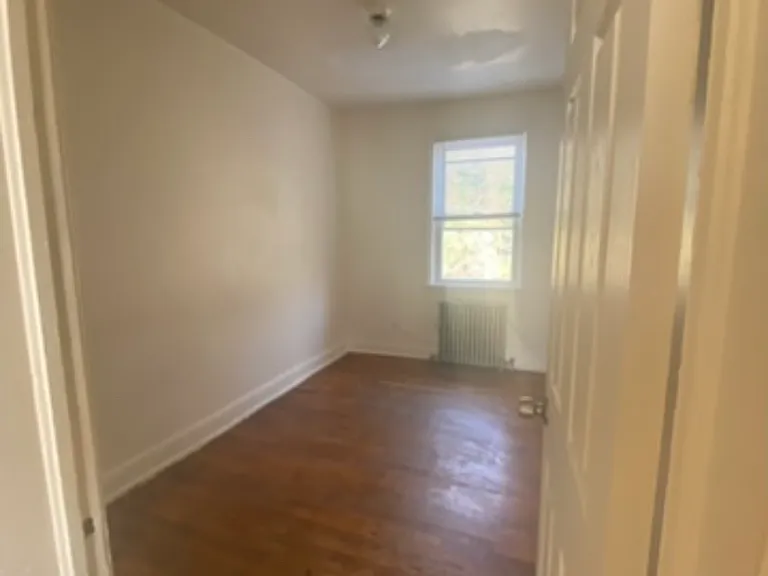 2454 W Cold Spring Ln — Photo 9
