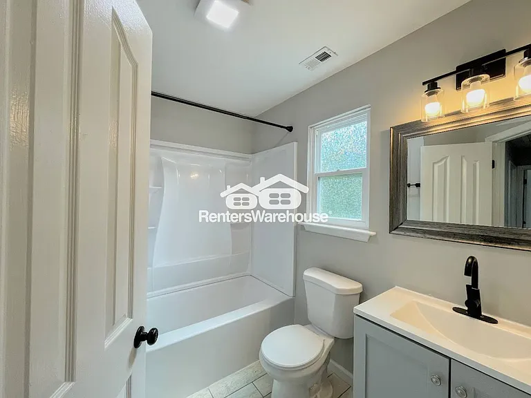 1054 Ivaloo St — Photo 21