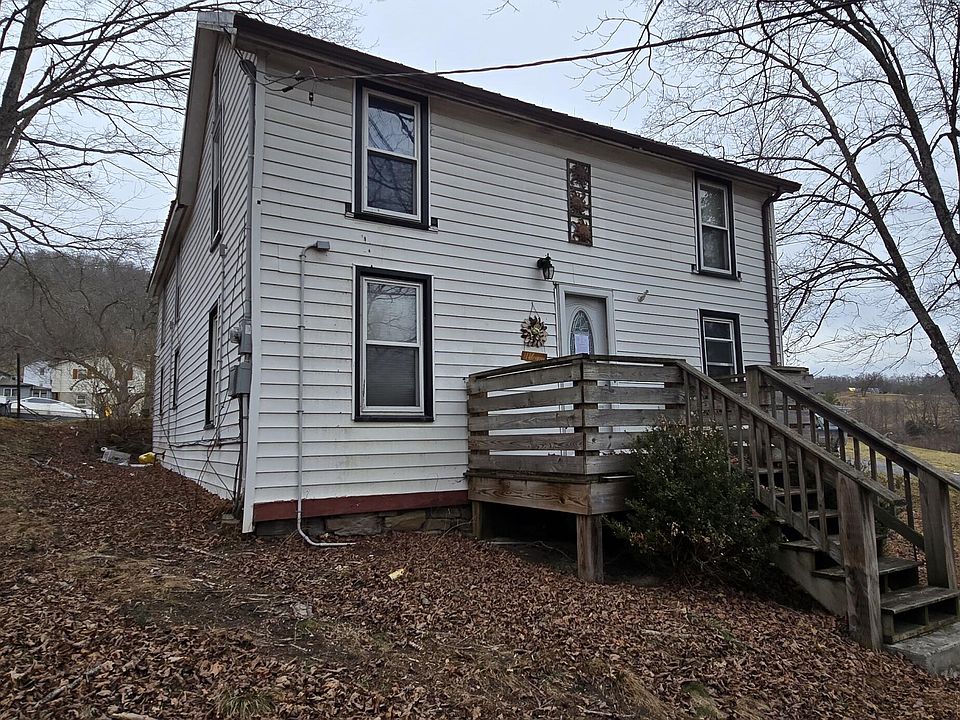 1st image of 3684 Teaberry Rd