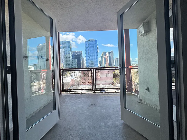 875 G St #603 — Photo 19