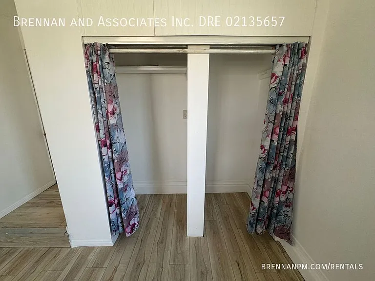 3011 Franklin Ave — Photo 9