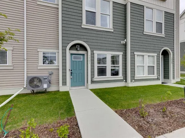 237 S Point Grn SW, Airdrie, AB T4B 4K9