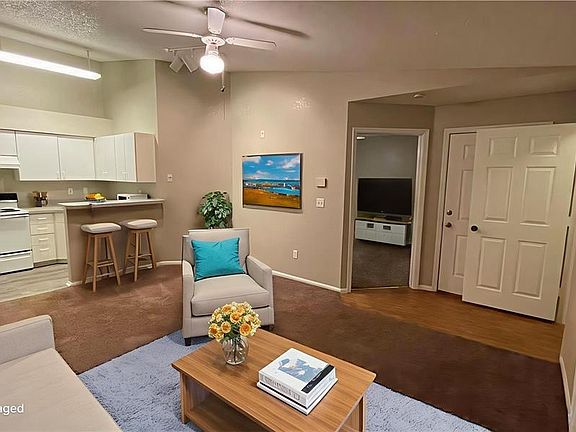 3rd image of 5016 Park Central Dr APT 2231