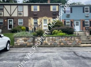 207 Walnut Hill Rd APT B4, West Chester, PA 19382