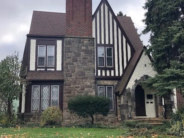 18028 Winslow Rd, Shaker Heights, OH 44122