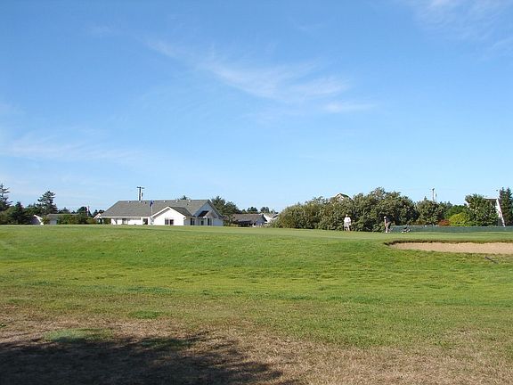 West view of the 2nd Green.