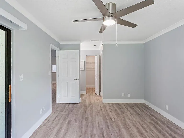 3139 Millwood Ter #2240 — Photo 16