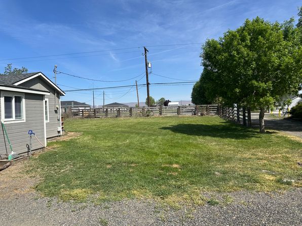 3060 Outlook Rd, Sunnyside, WA 98944