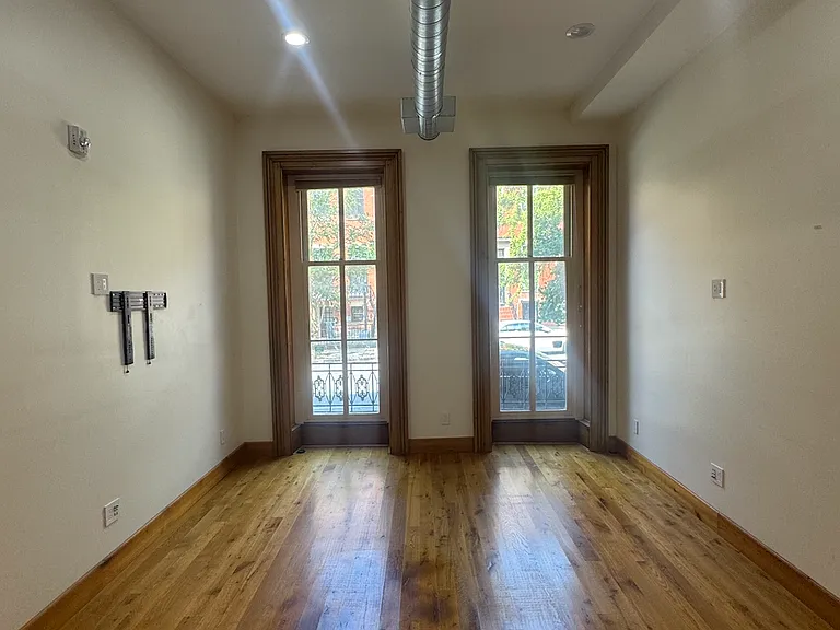 933 N Calvert St #B — Photo 6
