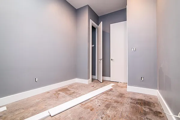 Rented by Nooklyn NYC LLC | media 21