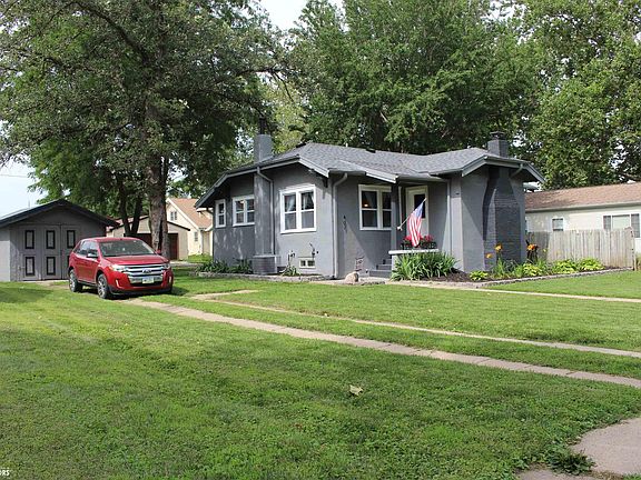 4th image of 407 6th St
