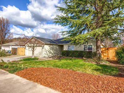 3870 Arrowhead Dr, Medford, OR, 97504
