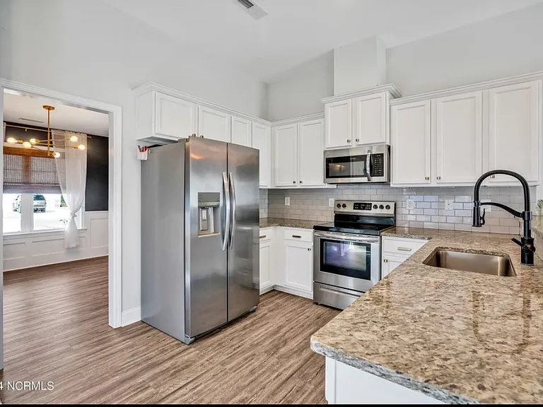 440 Pebble Shore Dr — Photo 10