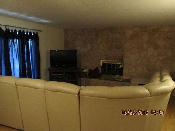 3rd image of 1719 Glenwood Ave