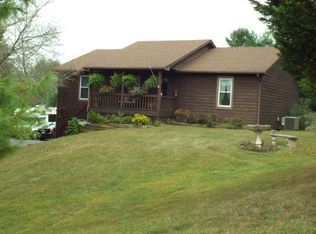 7218 Roanoke Rd, Fincastle, VA 24090