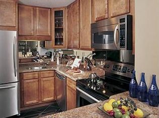 3124 Antelope Springs Rd, Northbrook, IL 60062