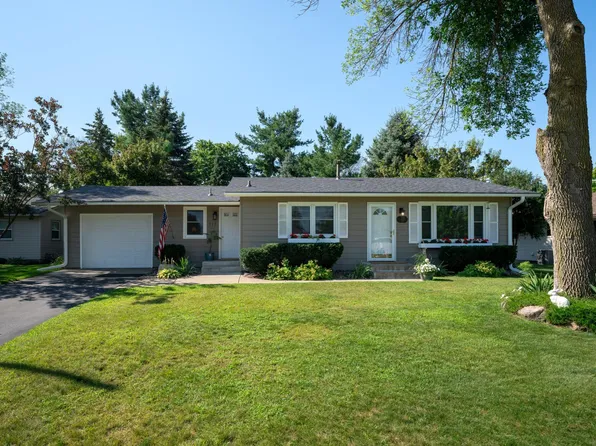 770 Stoughton Ct, Cannon Falls, MN 55009