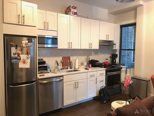 Rented by Anchor Associates | media 20