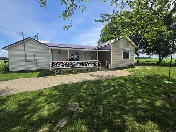 9026 E Harrison Rd, Wheeler, MI 48662
