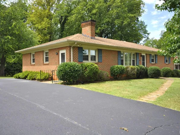 426 Beechwood Dr, Lynchburg, VA 24502