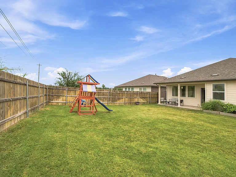 3608 Overlord Ln — Photo 33