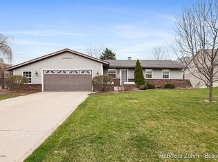 2515 Watercrest Ct SW, Grandville, MI 49418
