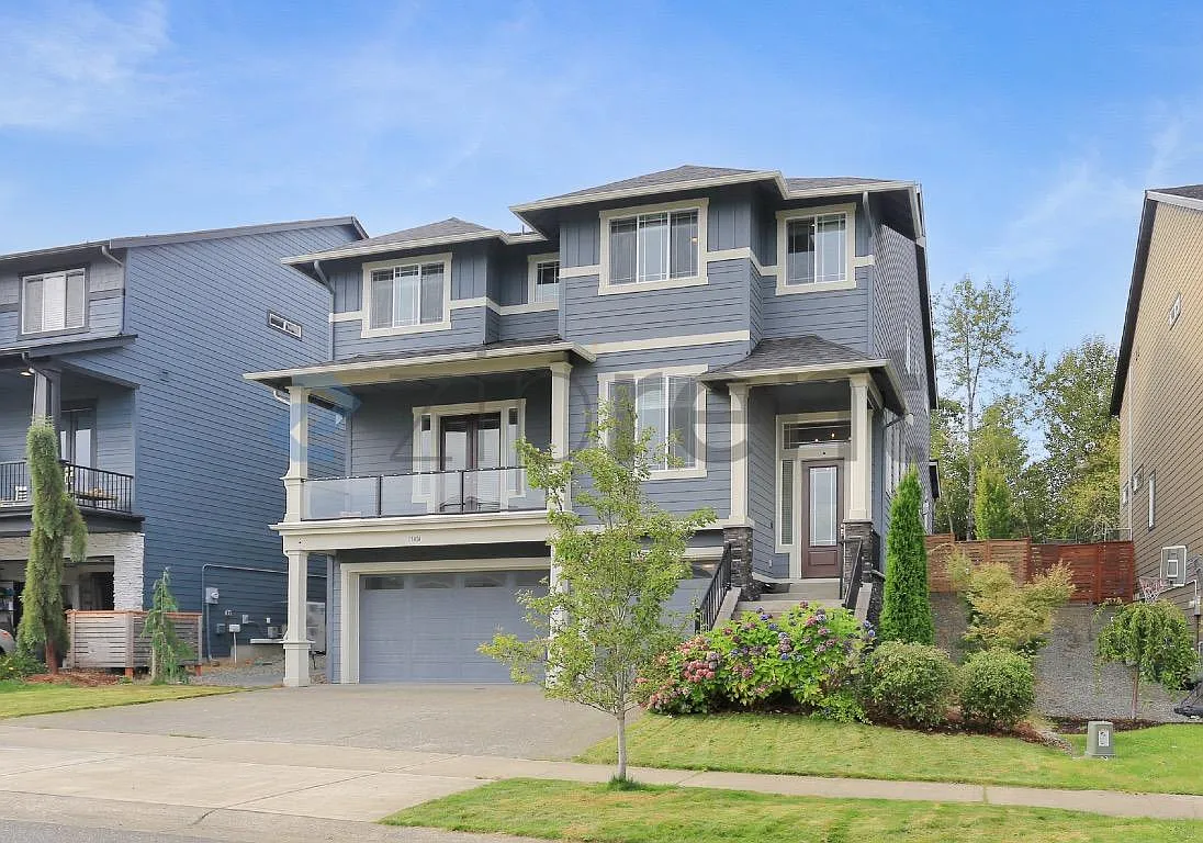 5 bed, 3972 sqft, $4,200 — Photo 1