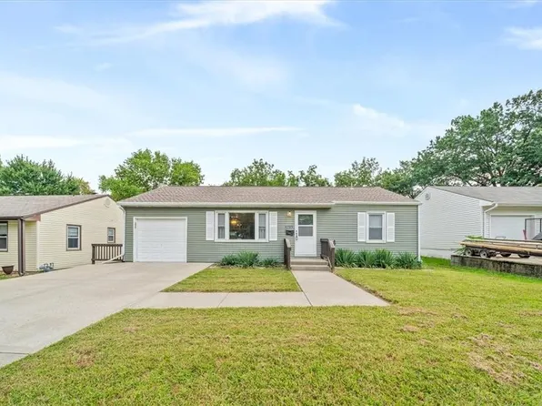 6709 N Holmes St, Gladstone, MO 64118