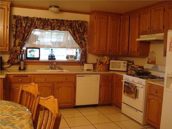 NICE KITCHEN