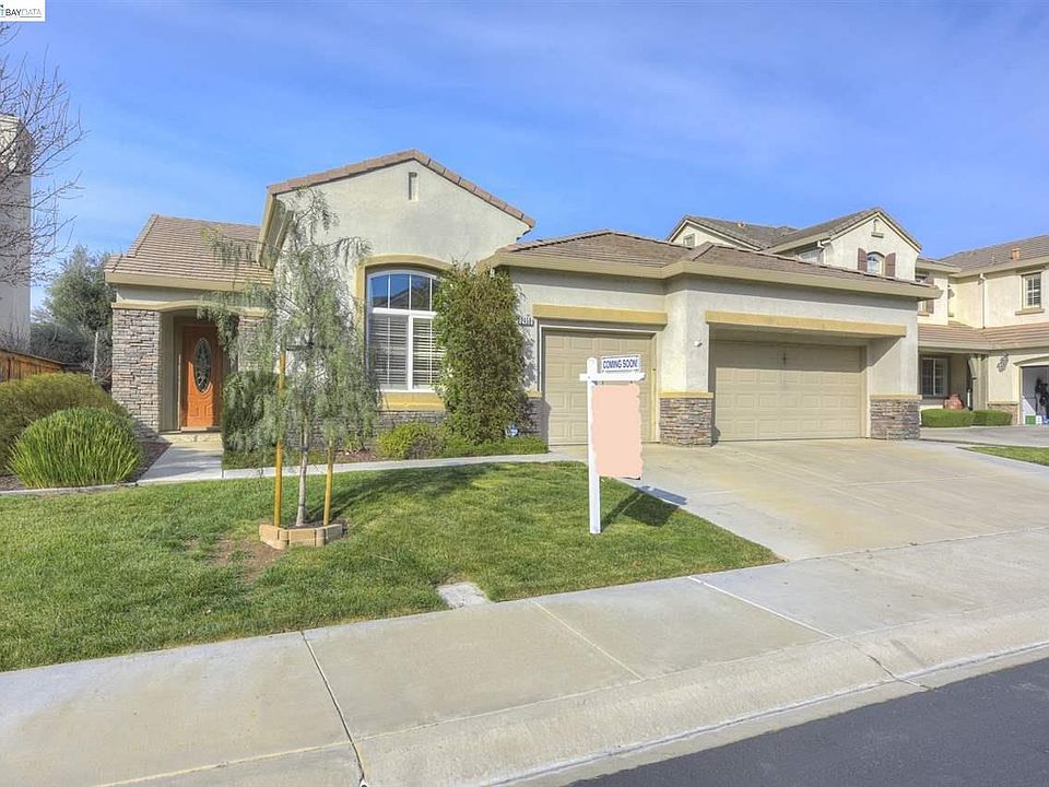 1st image of 2459 Yosemite Way