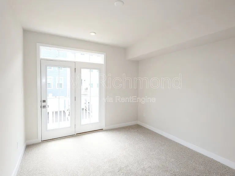 2854 Calgary Ln — Photo 17
