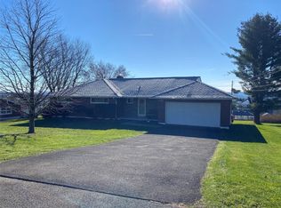 7 Oday Dr, Endicott, NY 13760