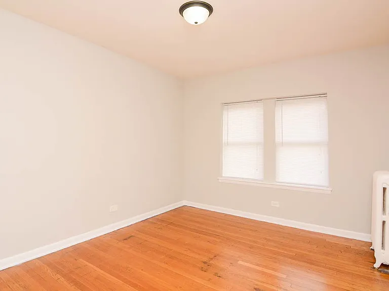 5736 N Winthrop Ave #413 — Photo 11