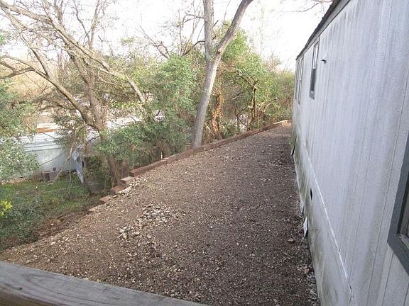 4th image of 314 River Bend Dr