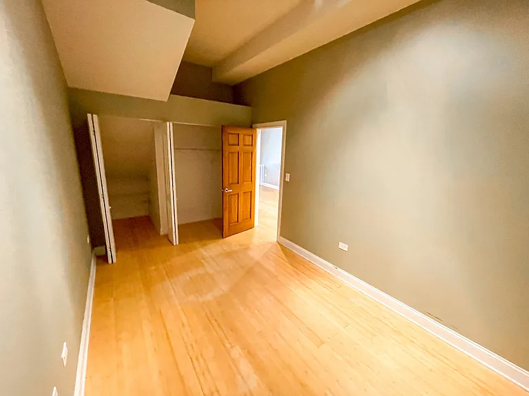 1435 W. Grand Ave. — Photo 22