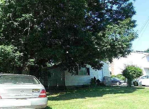 3rd image of 18 S 26th St