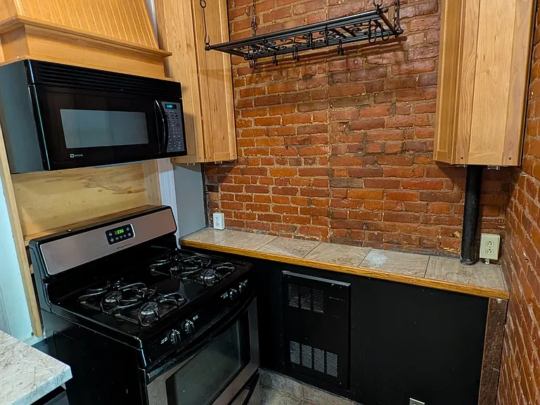 24 Prince St #1-D — Photo 5