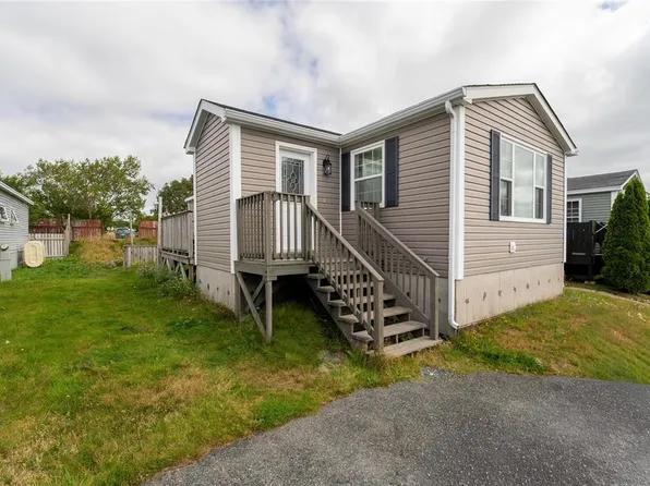12 Ashgrove Drive, Paradise, NL A1L1A1