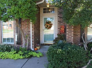 18104 English Oak Ln, Edmond, OK 73012